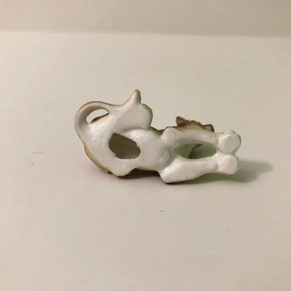 Vintage Miniature Lioness Lion Bone China  Figurine Japan 1 Inch Tall Figure - Picture 7 of 14